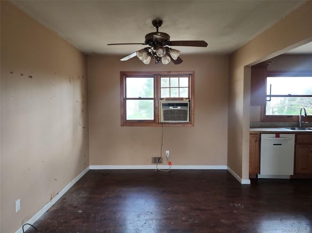 267 Woodhull Avenue, Port Jefferson Station, NY 11776