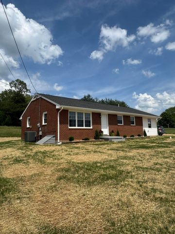 3779 Old Franklin Tpke, Glade Hill, VA 24092