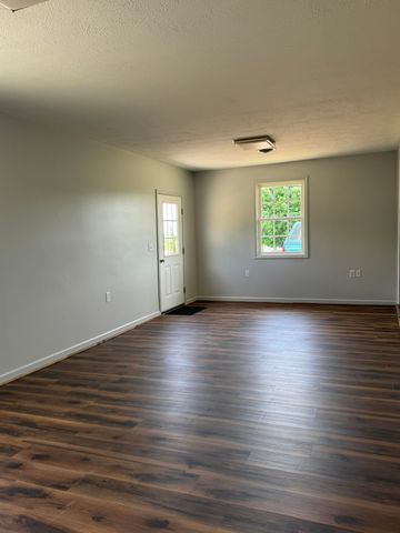 3779 Old Franklin Tpke, Glade Hill, VA 24092