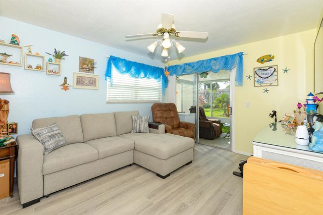 18 Lake Vista Trail 107, Port St. Lucie, FL 34952
