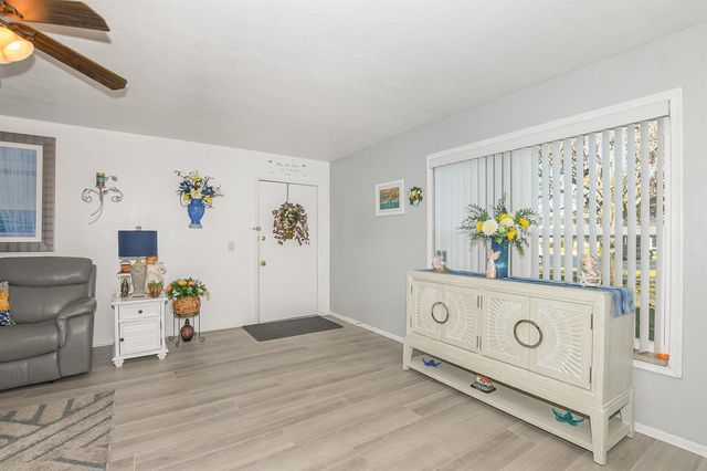 18 Lake Vista Trail 107, Port St. Lucie, FL 34952