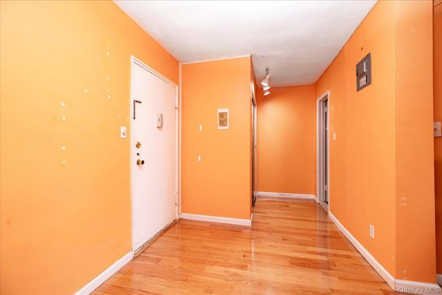 100 S Ocean Avenue 4U, Freeport, NY 11520