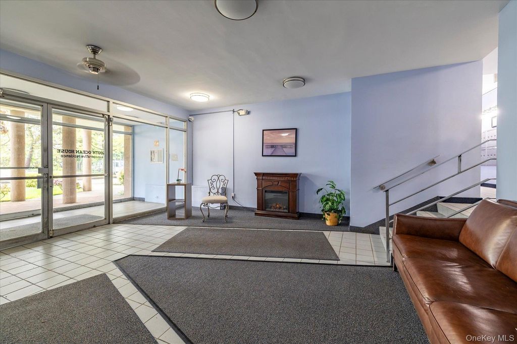 100 S Ocean Avenue 4U, Freeport, NY 11520 — photo 3