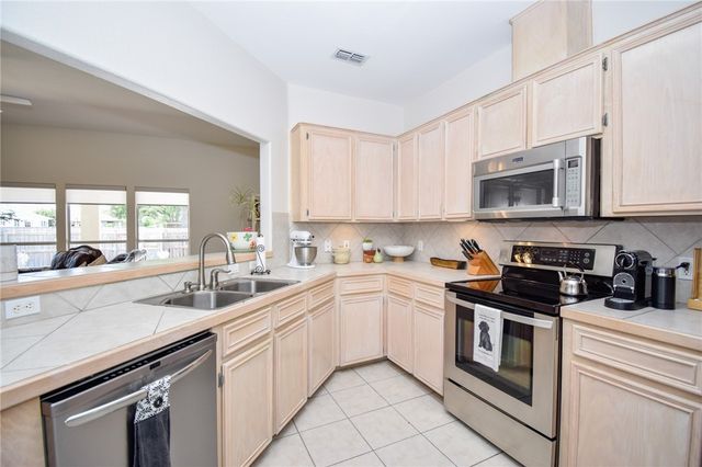 14849 Dasmarinas Dr, Corpus Christi, TX 78418