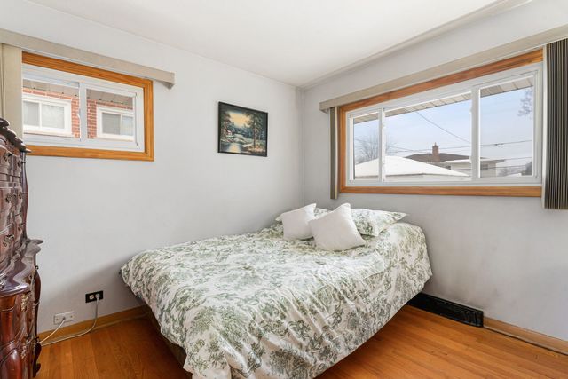 11129 Martindale Drive, Westchester, IL 60154