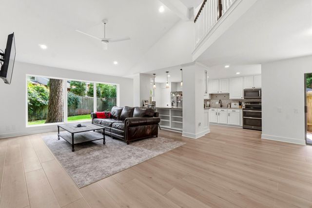 10717 N Autumnwood Way, The Woodlands, TX 77380