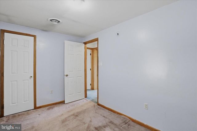 529 BRADDOCK SCHOOL RD, Slanesville, WV 25444