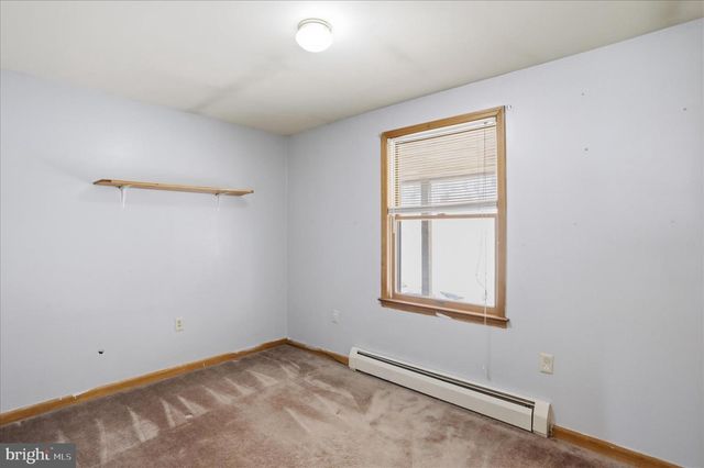 529 BRADDOCK SCHOOL RD, Slanesville, WV 25444