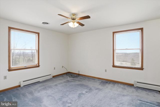 529 BRADDOCK SCHOOL RD, Slanesville, WV 25444