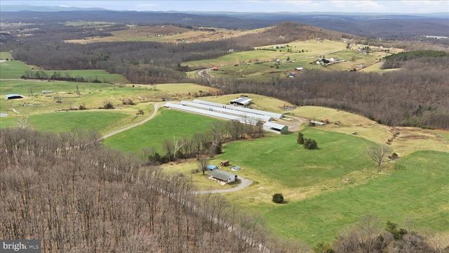 529 BRADDOCK SCHOOL RD, Slanesville, WV 25444