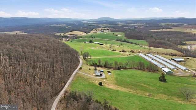 529 BRADDOCK SCHOOL RD, Slanesville, WV 25444