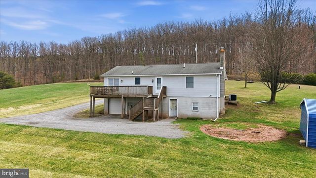 529 BRADDOCK SCHOOL RD, Slanesville, WV 25444