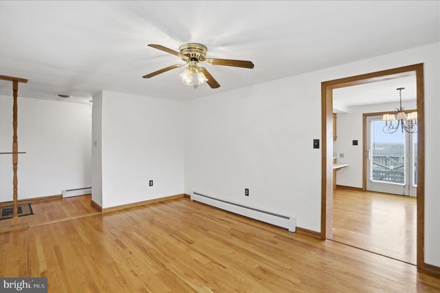 529 BRADDOCK SCHOOL RD, Slanesville, WV 25444