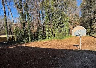 586 Ridge Avenue, Mableton, GA 30126