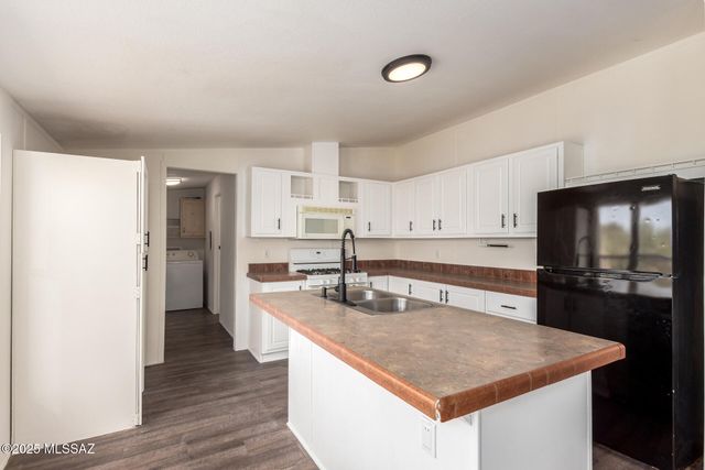 16255 N Lago Del Oro Parkway, Tucson, AZ 85739