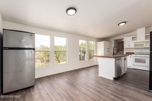 16255 N Lago Del Oro Parkway, Tucson, AZ 85739