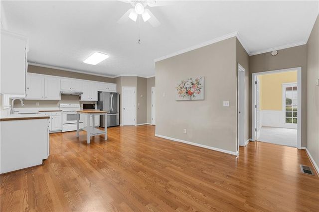 1622 Branch Creek Cove, Lawrenceville, GA 30043