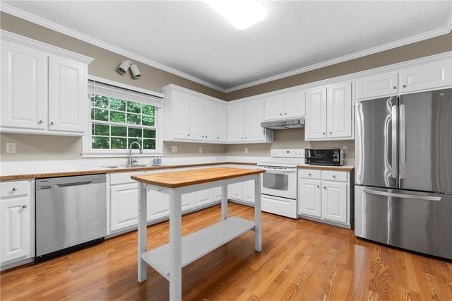 1622 Branch Creek Cove, Lawrenceville, GA 30043