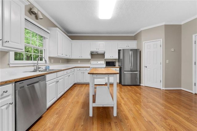1622 Branch Creek Cove, Lawrenceville, GA 30043
