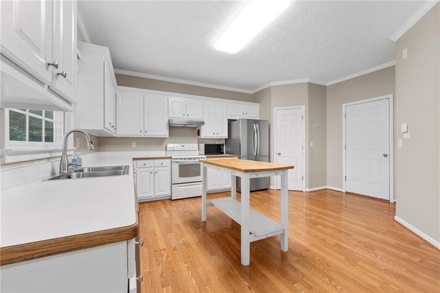 1622 Branch Creek Cove, Lawrenceville, GA 30043