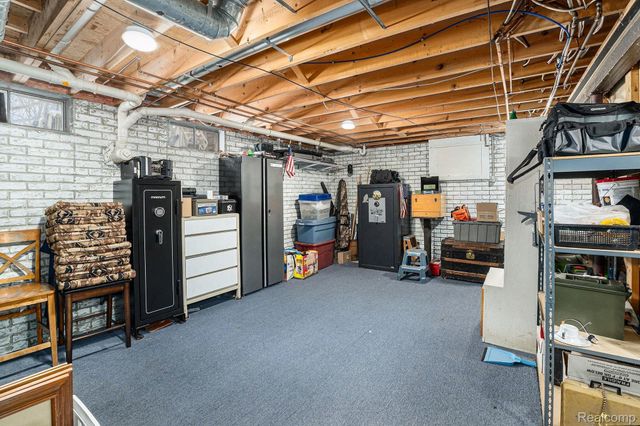 9213 Apple Orchard Drive, Tyrone Township, MI 48430