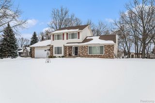 9213 Apple Orchard Drive, Tyrone Township, MI 48430