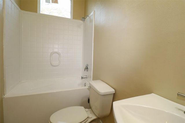 4621 Wiley Road, Houston, TX 77093