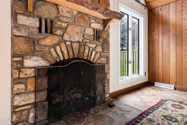 746 Quail Hollow Drive, Elizabethton, TN 37643