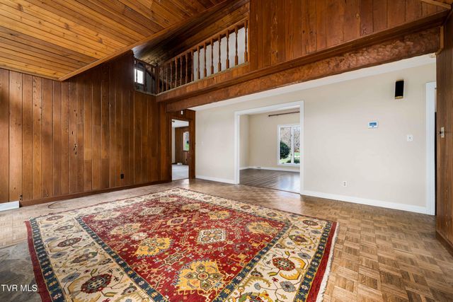 746 Quail Hollow Drive, Elizabethton, TN 37643