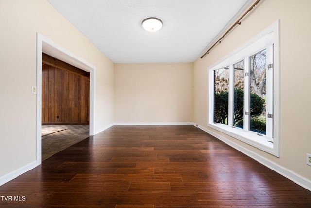 746 Quail Hollow Drive, Elizabethton, TN 37643