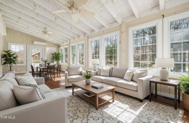 746 Quail Hollow Drive, Elizabethton, TN 37643