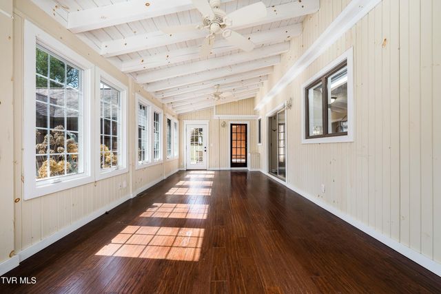 746 Quail Hollow Drive, Elizabethton, TN 37643