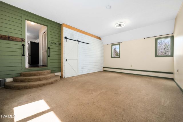 746 Quail Hollow Drive, Elizabethton, TN 37643