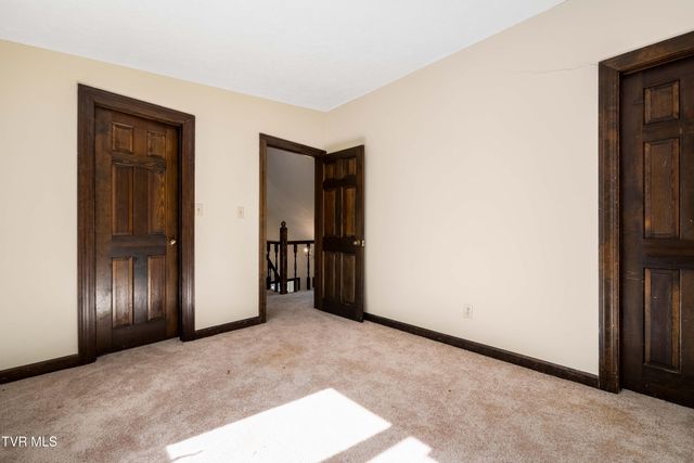 746 Quail Hollow Drive, Elizabethton, TN 37643