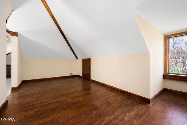 746 Quail Hollow Drive, Elizabethton, TN 37643