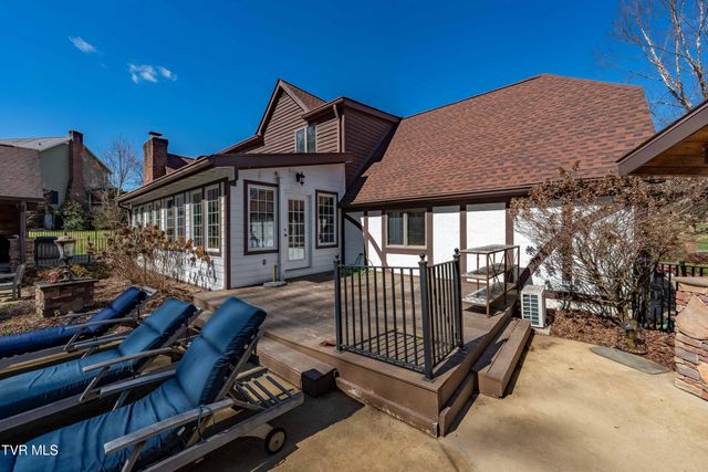 746 Quail Hollow Drive, Elizabethton, TN 37643