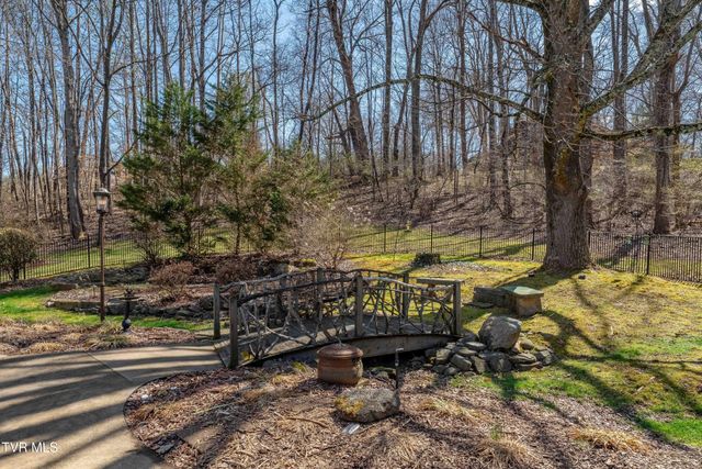 746 Quail Hollow Drive, Elizabethton, TN 37643