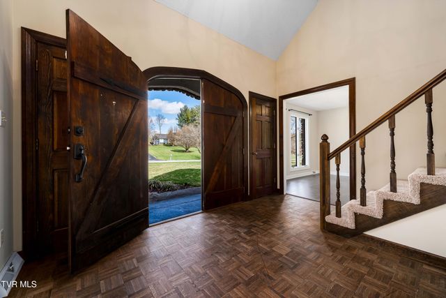 746 Quail Hollow Drive, Elizabethton, TN 37643