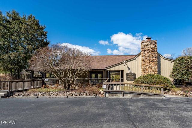 746 Quail Hollow Drive, Elizabethton, TN 37643