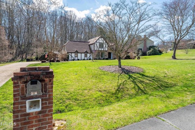 746 Quail Hollow Drive, Elizabethton, TN 37643