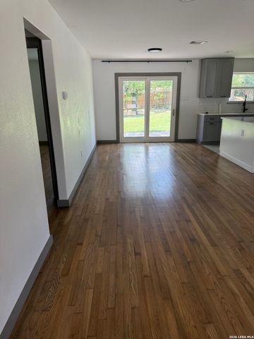 529 LAUREL LN, New Braunfels, TX 78130