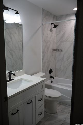 529 LAUREL LN, New Braunfels, TX 78130