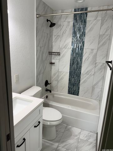 529 LAUREL LN, New Braunfels, TX 78130