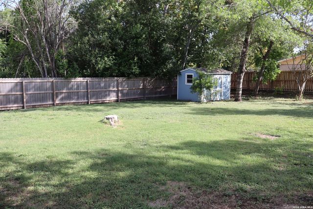 529 LAUREL LN, New Braunfels, TX 78130