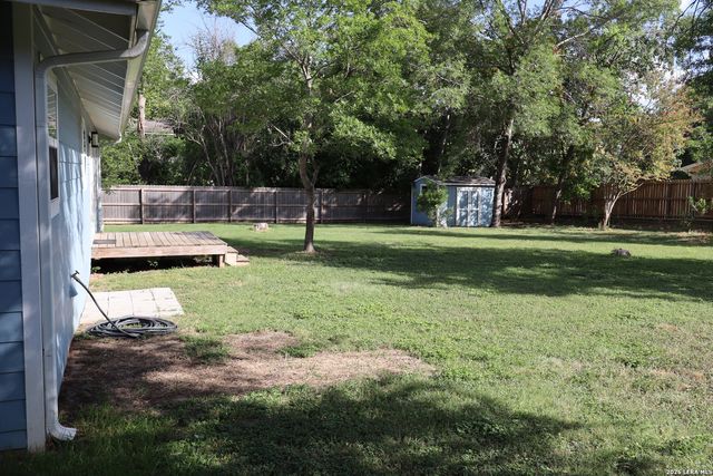 529 LAUREL LN, New Braunfels, TX 78130