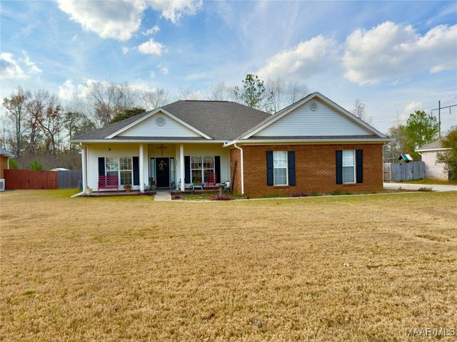 263 Live Oaks Drive, Millbrook, AL 36054