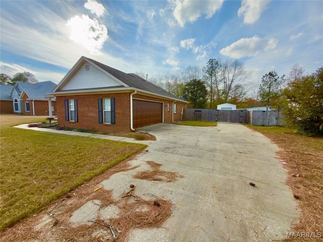 263 Live Oaks Drive, Millbrook, AL 36054