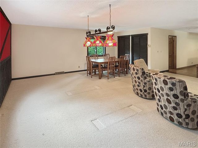 635 E Villa Ridge Road, Villa Ridge, MO 63089