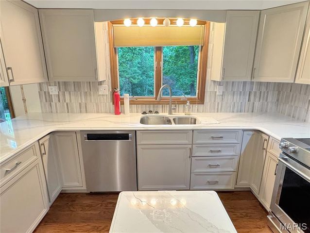 635 E Villa Ridge Road, Villa Ridge, MO 63089