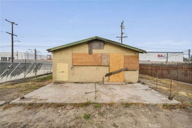 1822 W 4th, Santa Ana, CA 92703